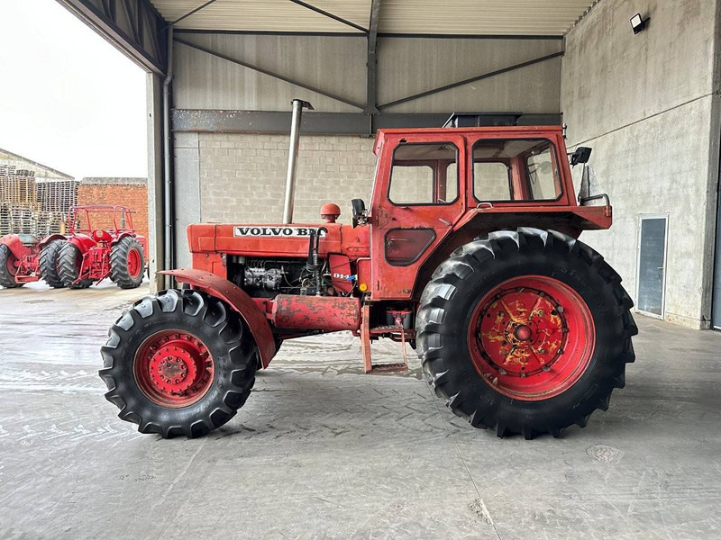 Farm tractor Volvo T 814 A: picture 8