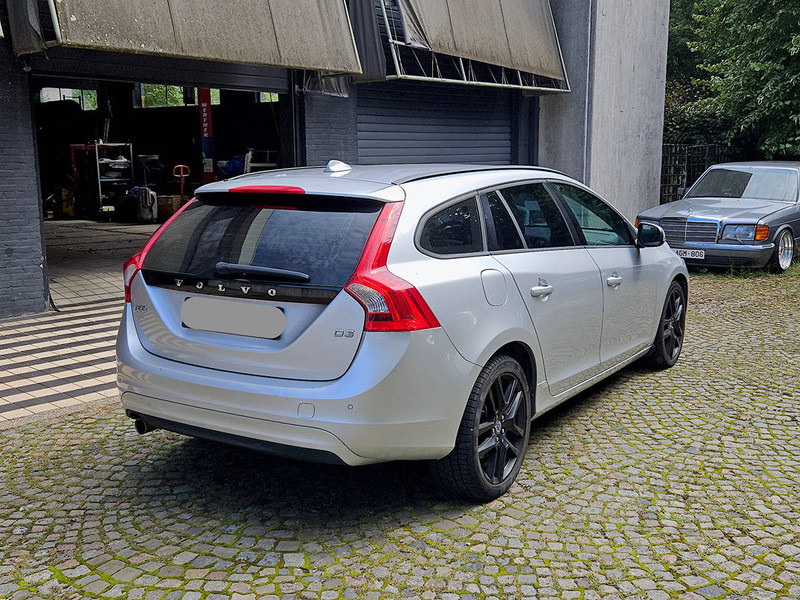 Volvo V60 D3 - Sedan: picture 5 Volvo V60 D3 - Sedan: picture 5