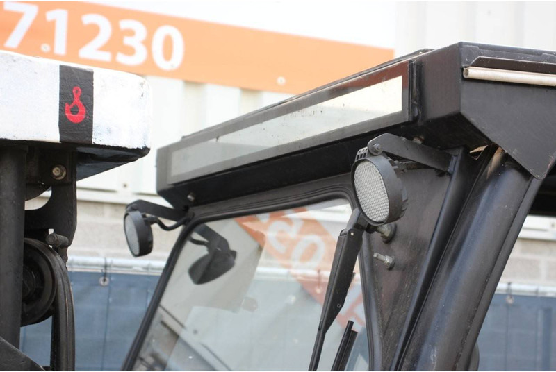 Electric forklift Yale ERP25VLE2145: picture 12