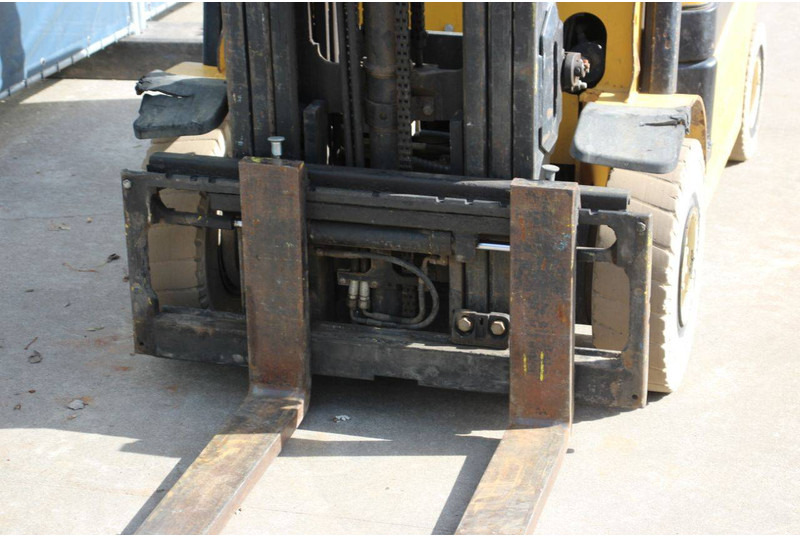 Diesel forklift Yale GDP25LX: picture 10