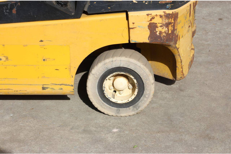 Diesel forklift Yale GDP25LX: picture 15