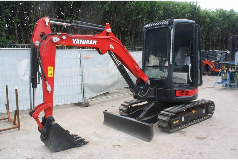 Yanmar VIO35 - Crawler excavator: picture 2 Yanmar VIO35 - Crawler excavator: picture 2