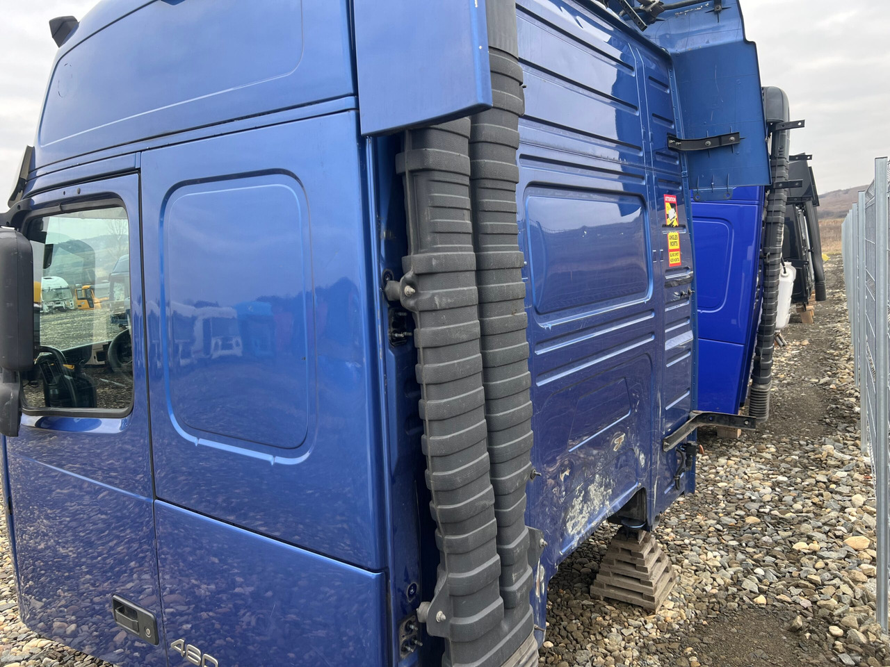 CABINA VOLVO FH13 GLOBETROTTER L2H2 - Cab for Truck: picture 4 CABINA VOLVO FH13 GLOBETROTTER L2H2 - Cab for Truck: picture 4