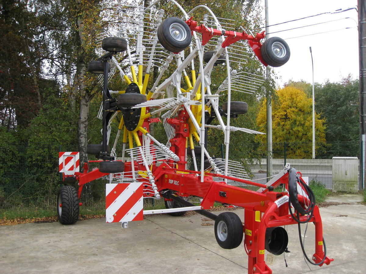 Pöttinger TOP 762C - Tedder/ Rake: picture 1 Pöttinger TOP 762C - Tedder/ Rake: picture 1