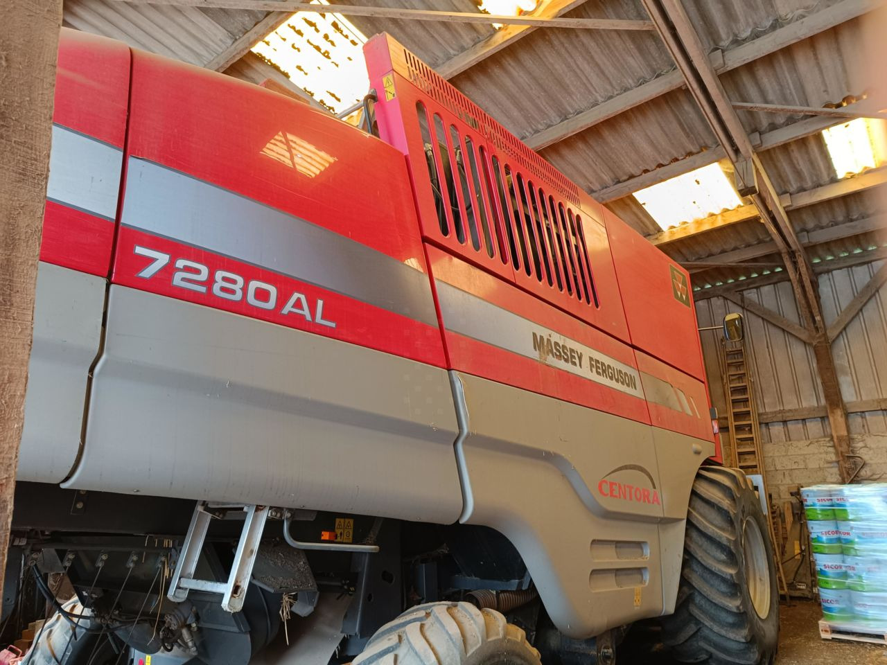 Massey Ferguson 7282 AL - Combine harvester: picture 1 Massey Ferguson 7282 AL - Combine harvester: picture 1