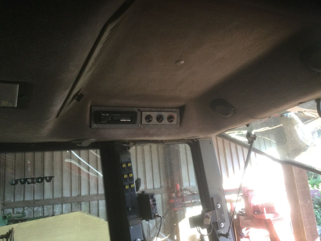 Valtra T190 - Farm tractor: picture 4 Valtra T190 - Farm tractor: picture 4
