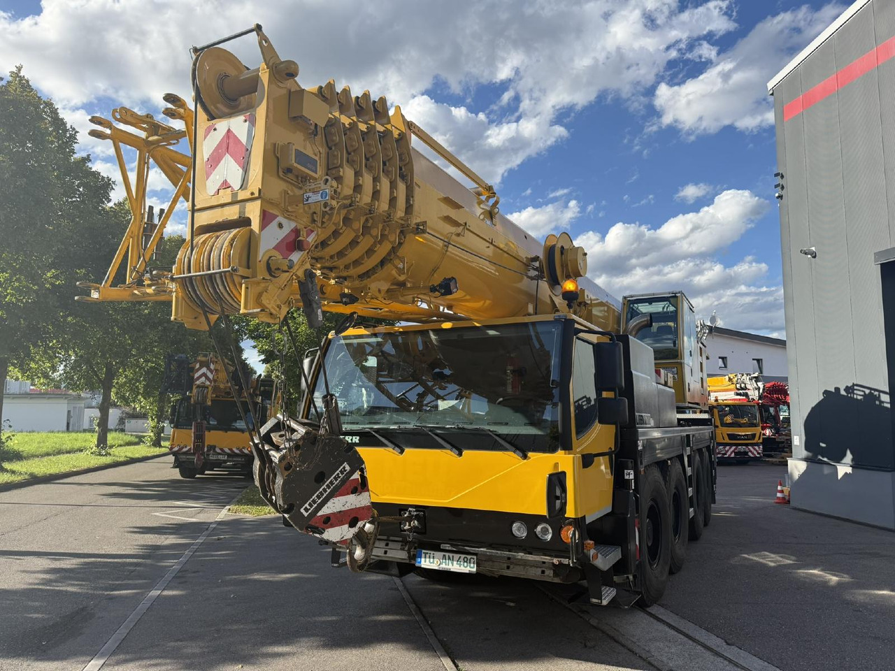 Liebherr LTM 1090-4.1 (2012 - 062 321) | 8 x 8 | LICCON 2 - Mobile crane: picture 2 Liebherr LTM 1090-4.1 (2012 - 062 321) | 8 x 8 | LICCON 2 - Mobile crane: picture 2