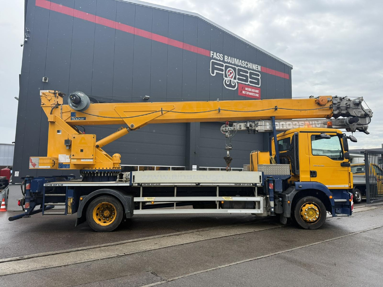 MAN Böcker AK 44 / 4000 auf MAN TGM 18.290 | Personenkorb - Mobile crane: picture 1 MAN Böcker AK 44 / 4000 auf MAN TGM 18.290 | Personenkorb - Mobile crane: picture 1