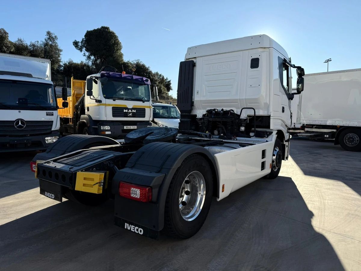 IVECO AS440 S TFP Stralis - Tractor unit: picture 3 IVECO AS440 S TFP Stralis - Tractor unit: picture 3