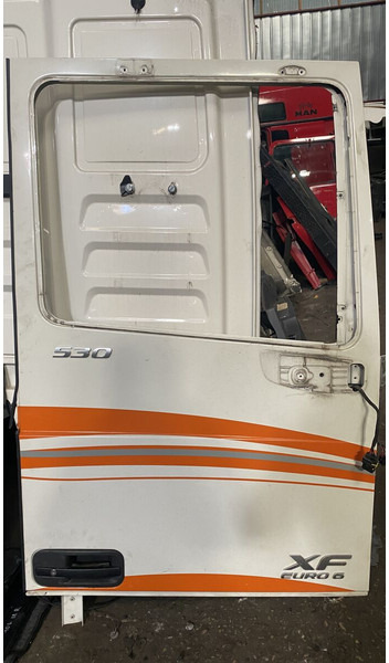 DAF XF - Door and parts: picture 1 DAF XF - Door and parts: picture 1