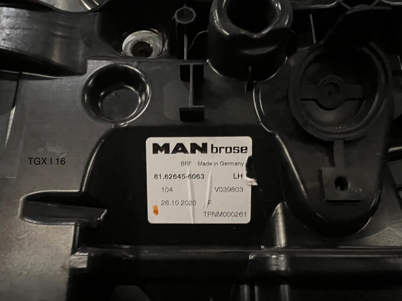 MAN  - Window lift motor: picture 3 MAN  - Window lift motor: picture 3