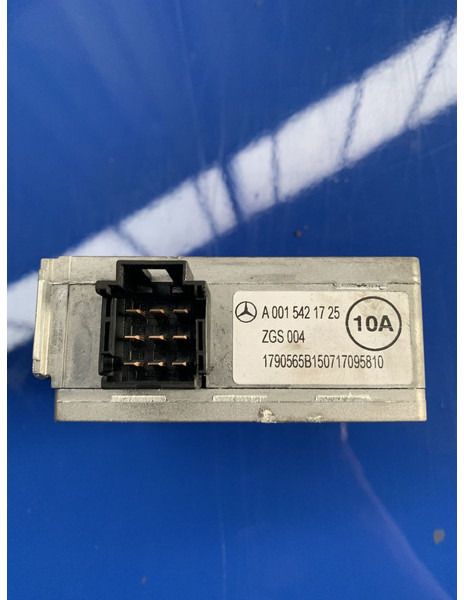 Mercedes-Benz ACTROS - ECU: picture 2 Mercedes-Benz ACTROS - ECU: picture 2