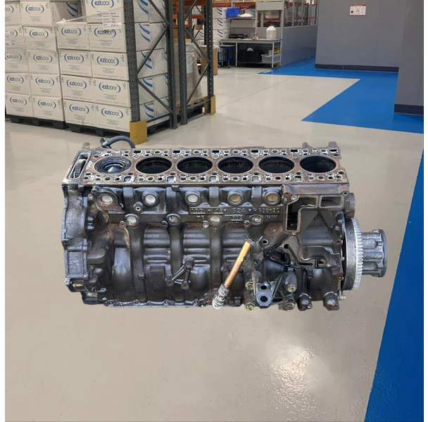 Mercedes-Benz Cylinder block - Engine: picture 4 Mercedes-Benz Cylinder block - Engine: picture 4