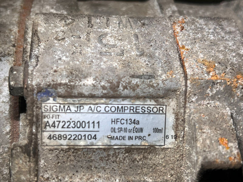 Mercedes-Benz - A/C compressor: picture 2 Mercedes-Benz - A/C compressor: picture 2