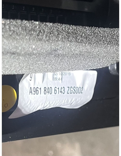 Mercedes-Benz MP5 - Cab and interior: picture 3 Mercedes-Benz MP5 - Cab and interior: picture 3