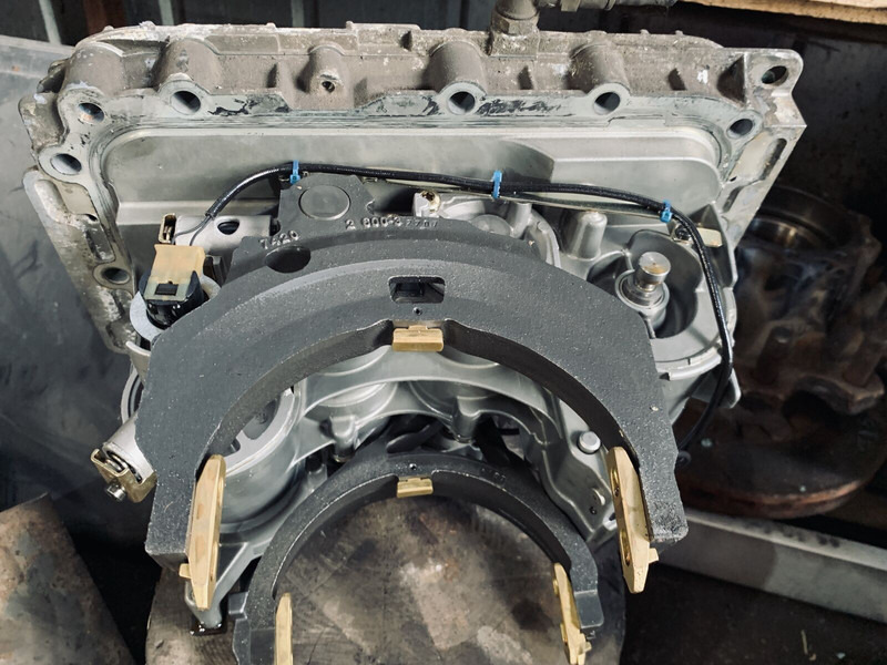 Volvo FH - Gearbox: picture 2 Volvo FH - Gearbox: picture 2