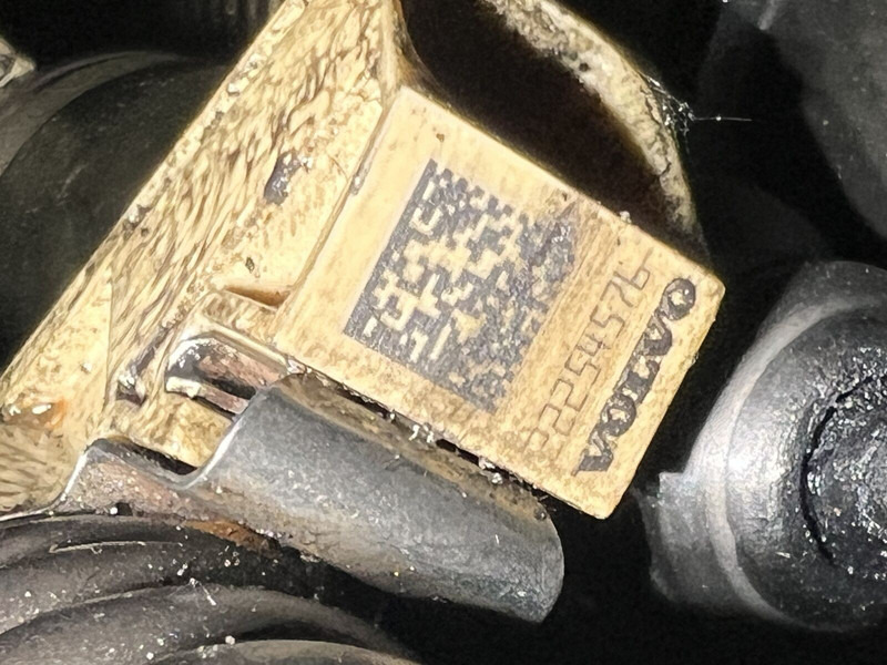 Volvo - Fuel filter: picture 3 Volvo - Fuel filter: picture 3