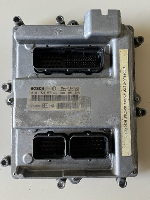 BOSCH Bosch 0281020067 - ECU for City bus: picture 1 BOSCH Bosch 0281020067 - ECU for City bus: picture 1