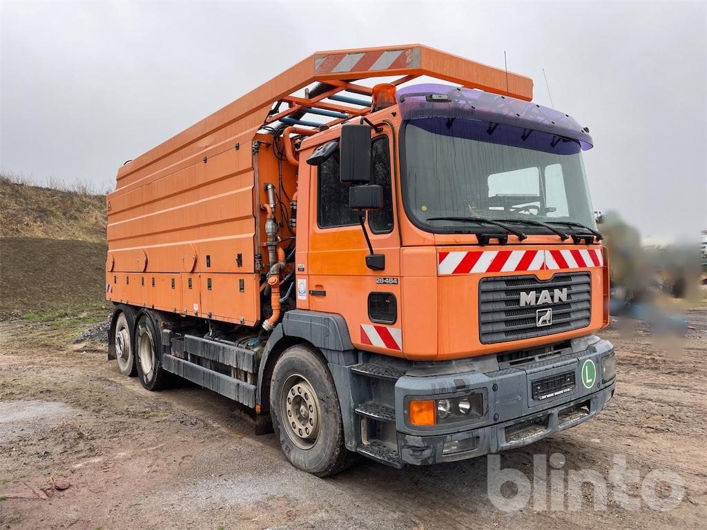 2000 TGA Druck-und Saugwagen 26.464 - Vacuum truck: picture 2 2000 TGA Druck-und Saugwagen 26.464 - Vacuum truck: picture 2