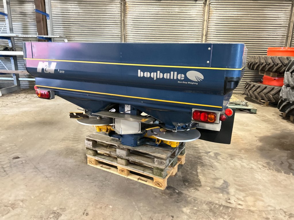 Bogballe N2 w - Fertilizer spreader: picture 2 Bogballe N2 w - Fertilizer spreader: picture 2