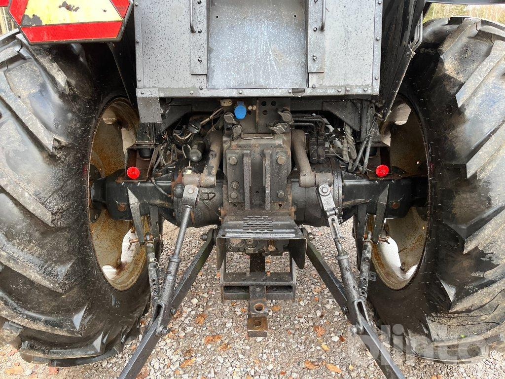 Farm tractor Case IH 1056 XL: picture 41 Farm tractor Case IH 1056 XL: picture 41