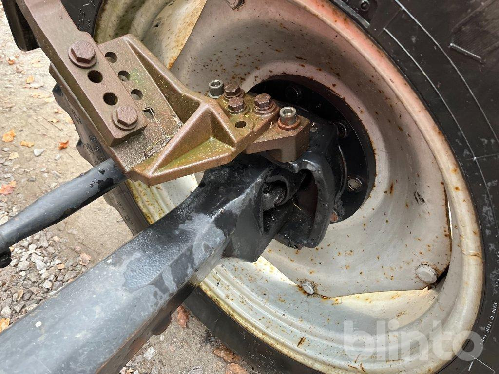 Farm tractor Case IH 1056 XL: picture 16 Farm tractor Case IH 1056 XL: picture 16