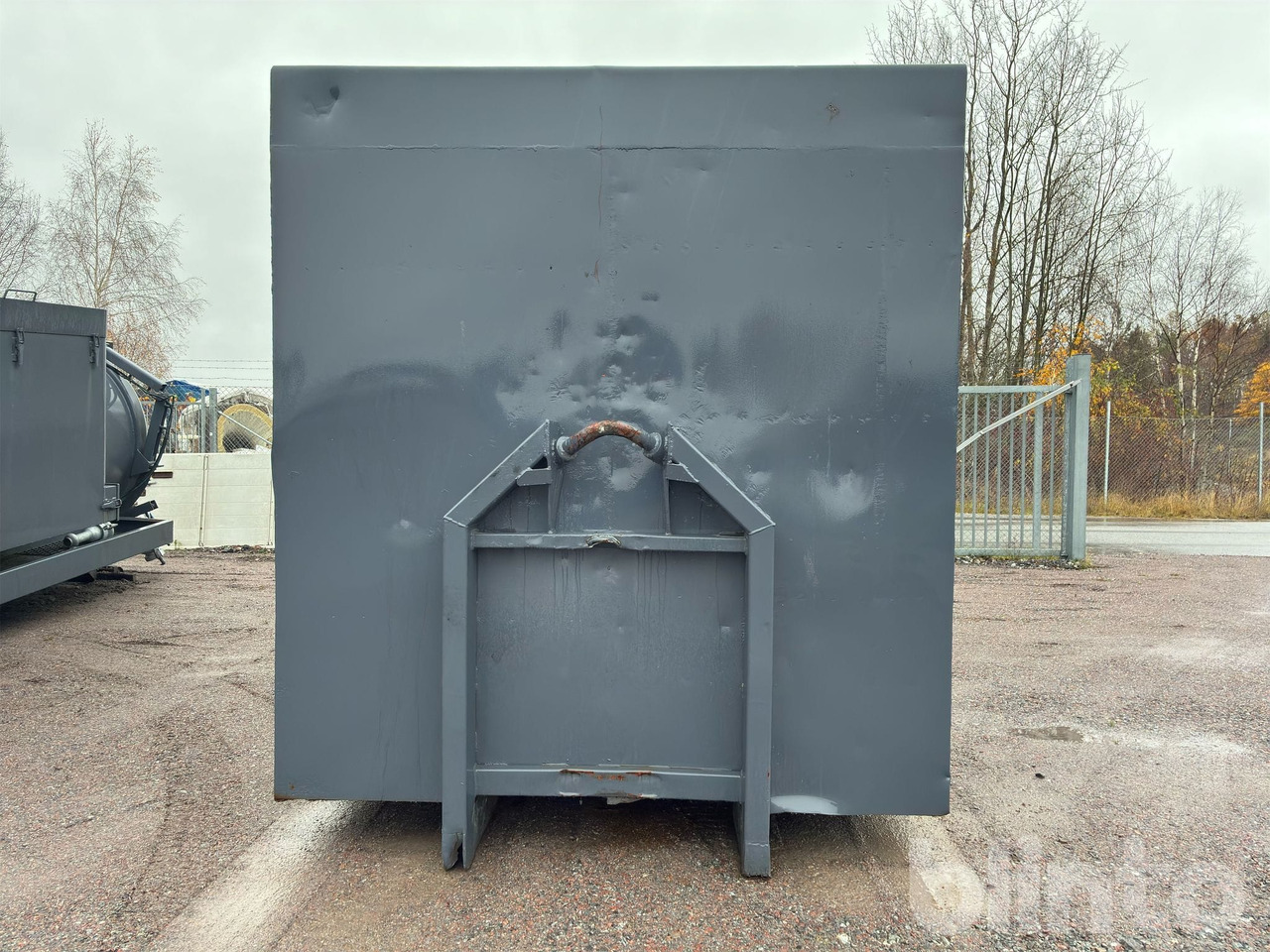 DISAN-Tella med Volvo Penta motor - Roll-off container: picture 2 DISAN-Tella med Volvo Penta motor - Roll-off container: picture 2