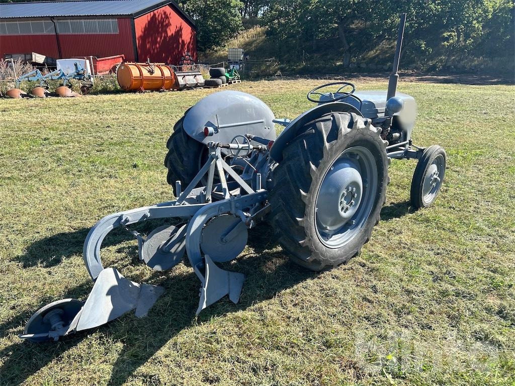 FERGUSON TED OMBYGGD - Farm tractor: picture 5 FERGUSON TED OMBYGGD - Farm tractor: picture 5