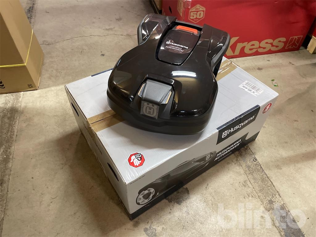 Husqvarna Automower 310 MARK II (2022) - Garden mower: picture 1 Husqvarna Automower 310 MARK II (2022) - Garden mower: picture 1