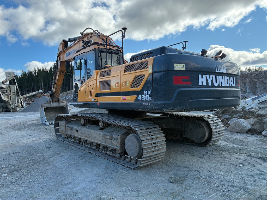 Crawler excavator Hyundai HX430L: picture 44