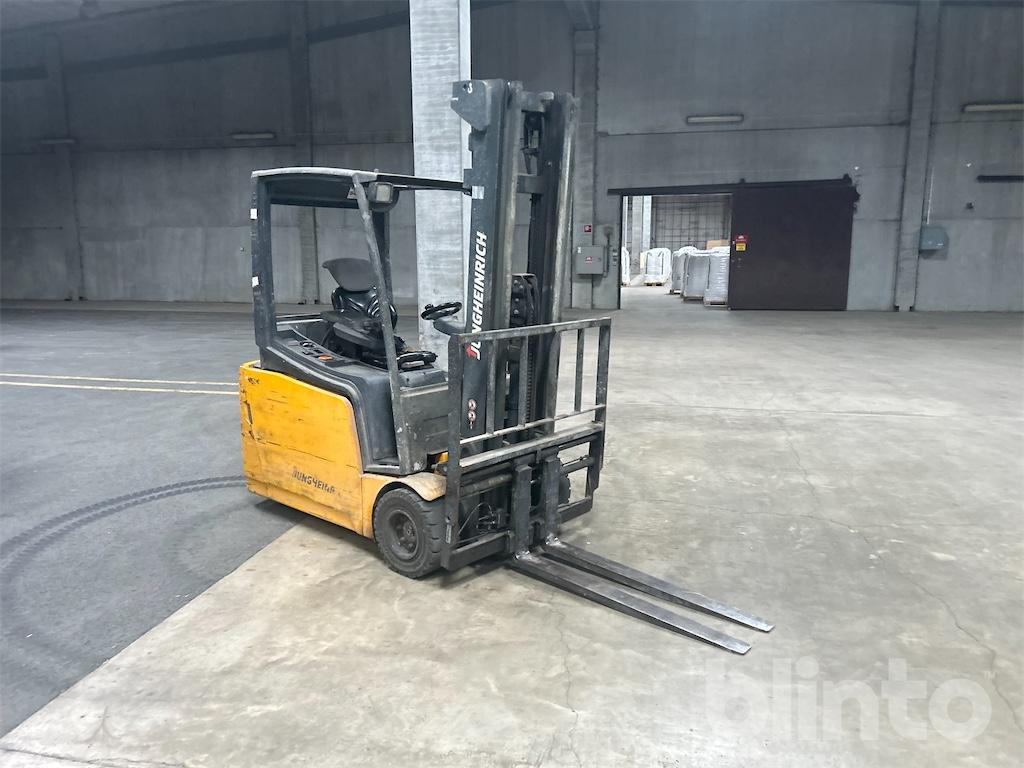 Jungheinrich EFG 218 - Forklift: picture 5 Jungheinrich EFG 218 - Forklift: picture 5
