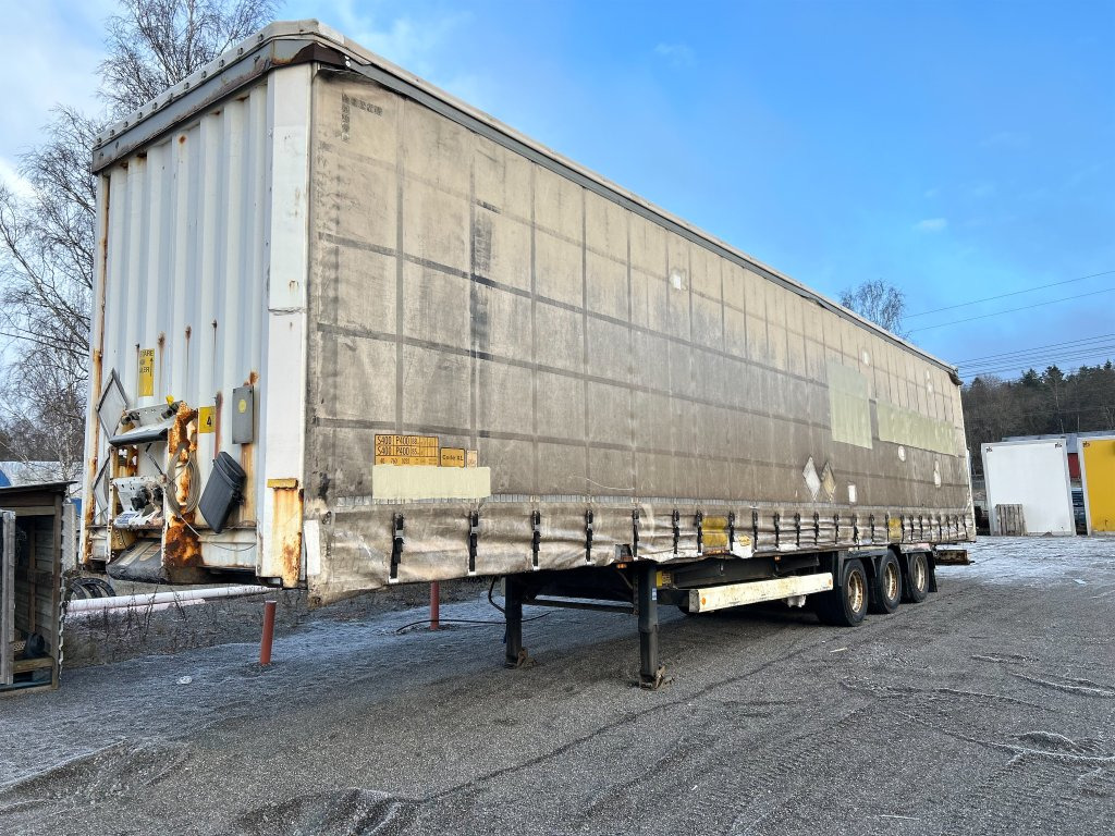 KRONE SD - Curtainsider semi-trailer: picture 1 KRONE SD - Curtainsider semi-trailer: picture 1