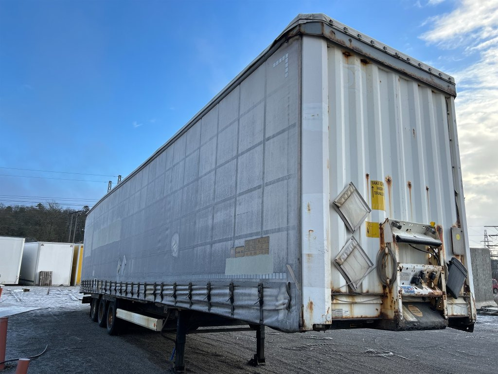 KRONE SD - Curtainsider semi-trailer: picture 3 KRONE SD - Curtainsider semi-trailer: picture 3