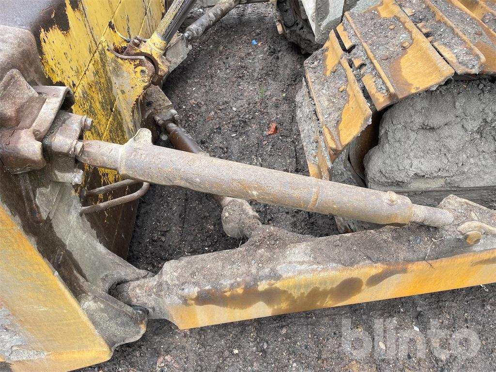 Bulldozer Komatsu D65EX-15: picture 15