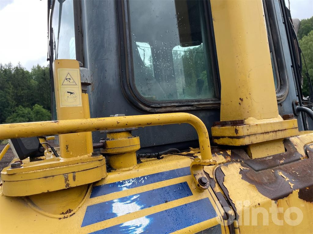 Bulldozer Komatsu D65EX-15: picture 42