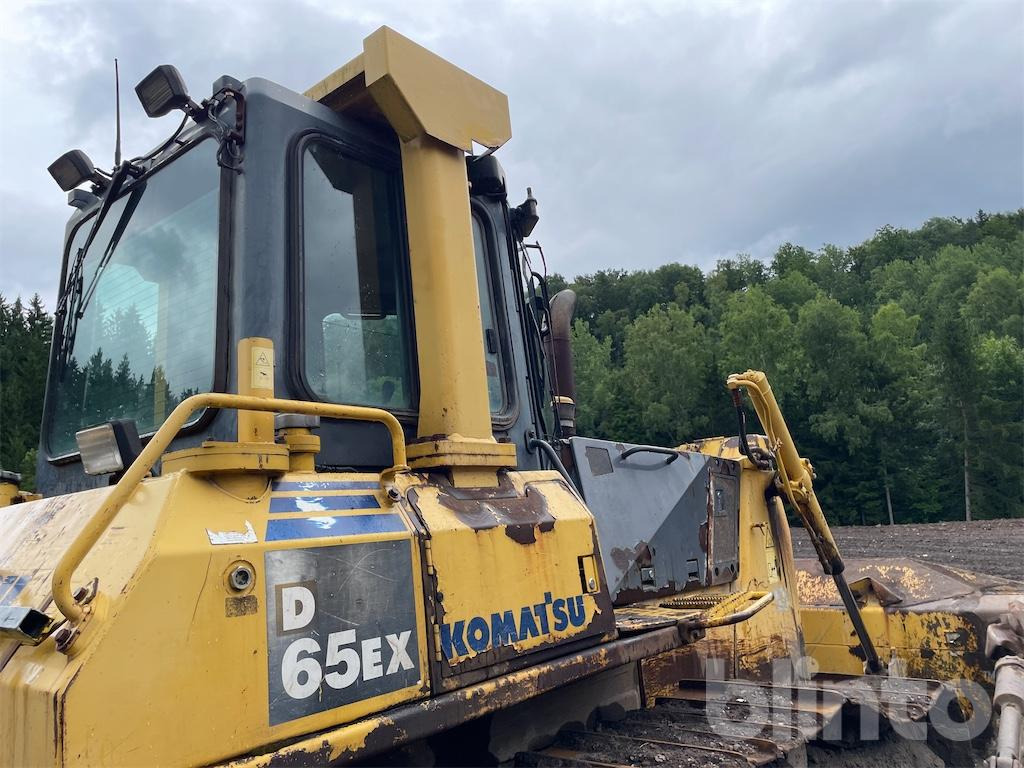Bulldozer Komatsu D65EX-15: picture 40