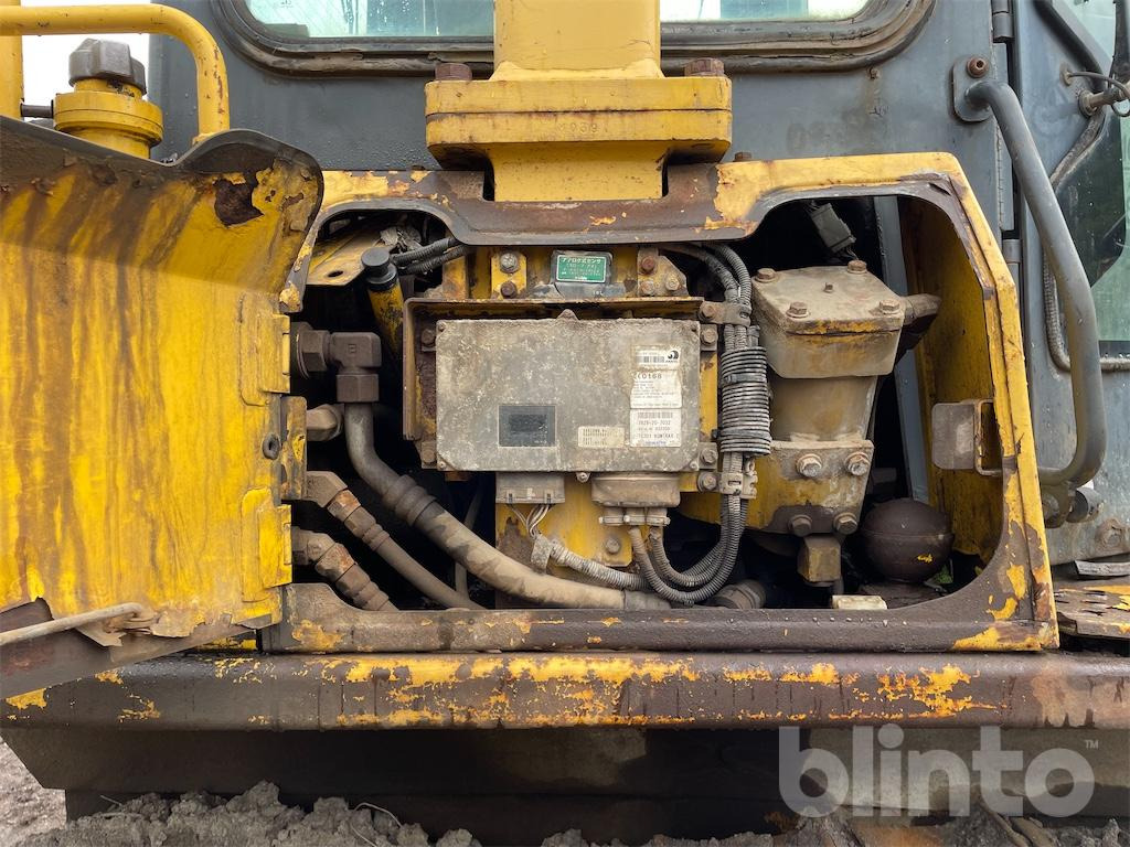 Bulldozer Komatsu D65EX-15: picture 43