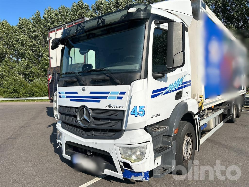 MERCEDES-BENZ - Box truck: picture 2 MERCEDES-BENZ - Box truck: picture 2