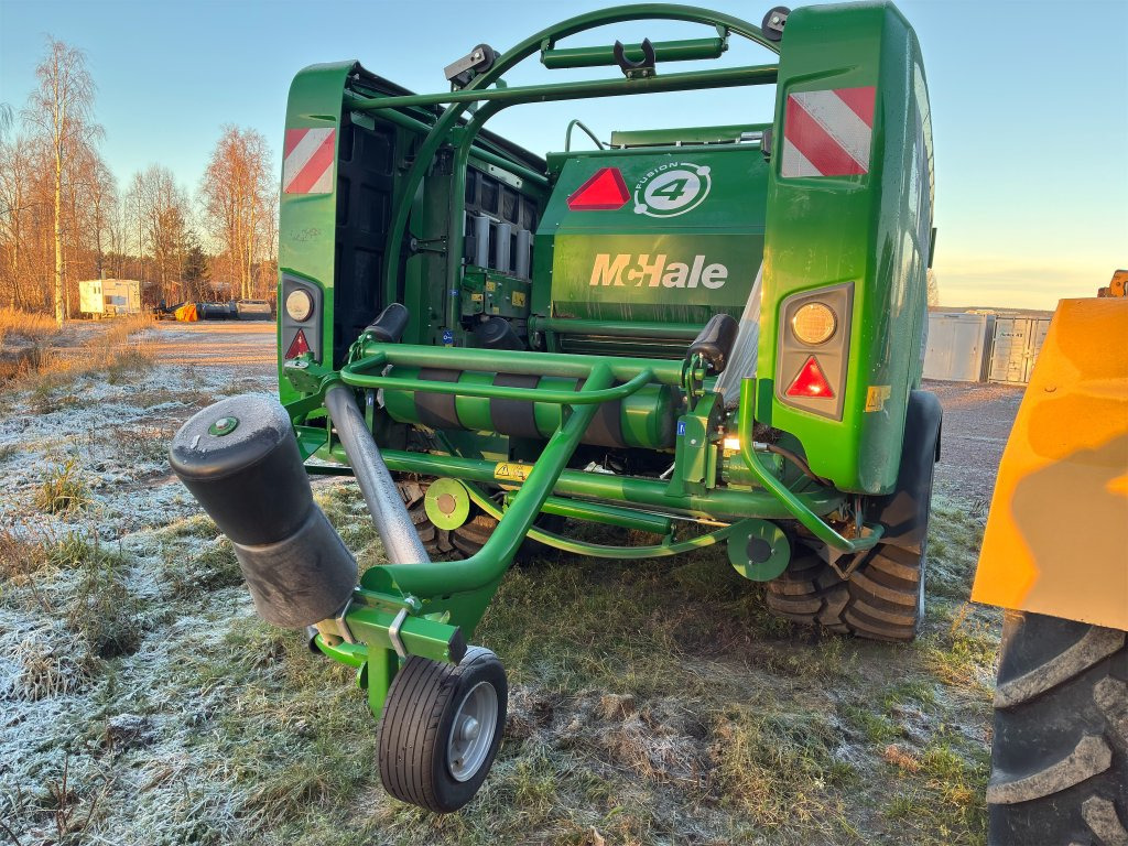 Mchale Fusion 4 - Round baler, Bale wrapper: picture 4 Mchale Fusion 4 - Round baler, Bale wrapper: picture 4