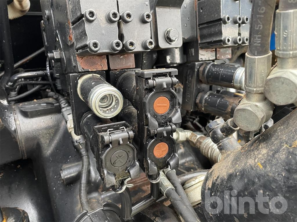 Farm tractor New Holland T7 230 (2018): picture 29