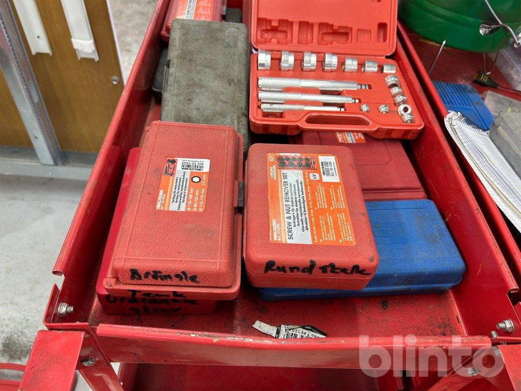 Pela, Obohos, April, Makita, Biltema med fler - Workshop equipment: picture 3 Pela, Obohos, April, Makita, Biltema med fler - Workshop equipment: picture 3