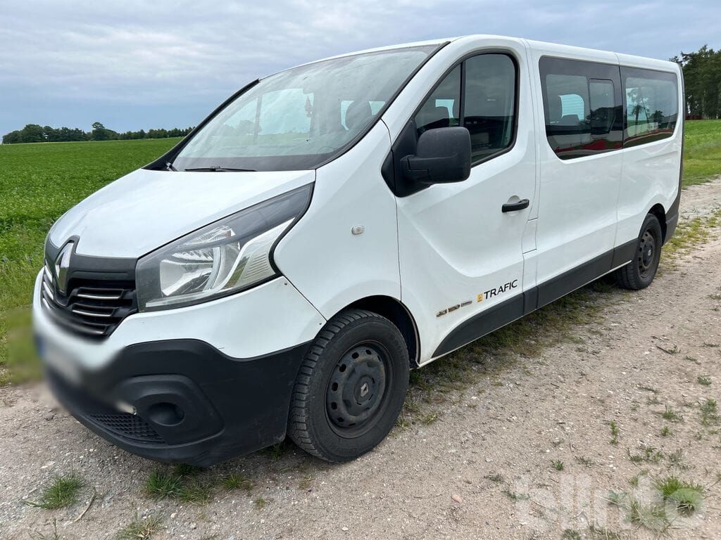 RENAULT JL - Minibus, Passenger van: picture 1 RENAULT JL - Minibus, Passenger van: picture 1