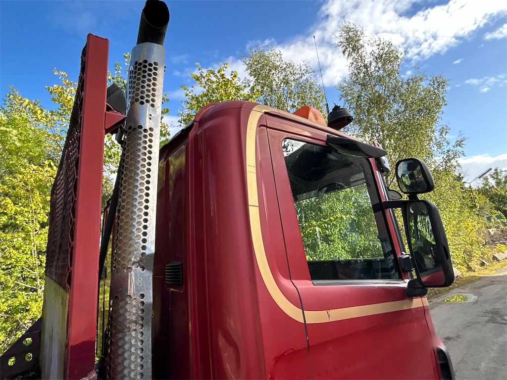 Container transporter/ Swap body truck SCANIA P114GB6X2*4NB340: picture 13