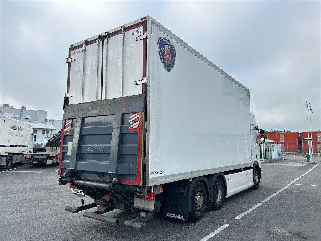 SCANIA R520 B6X2’4nb / V8 - Isothermal truck: picture 5 SCANIA R520 B6X2’4nb / V8 - Isothermal truck: picture 5