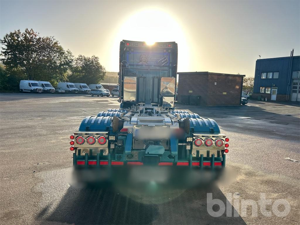 SCANIA R560LB 8X4 med HIAB 24T krok - Hook lift truck: picture 5 SCANIA R560LB 8X4 med HIAB 24T krok - Hook lift truck: picture 5