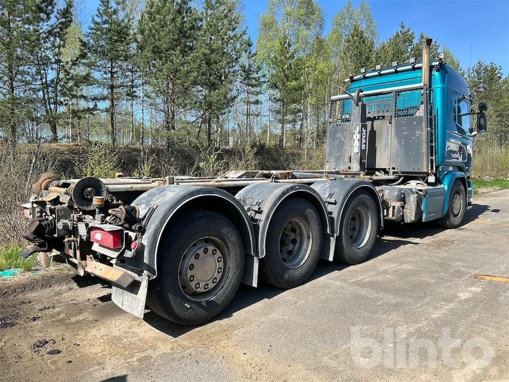 SCANIA R580LB8X4*4HNB - Hook lift truck: picture 4 SCANIA R580LB8X4*4HNB - Hook lift truck: picture 4