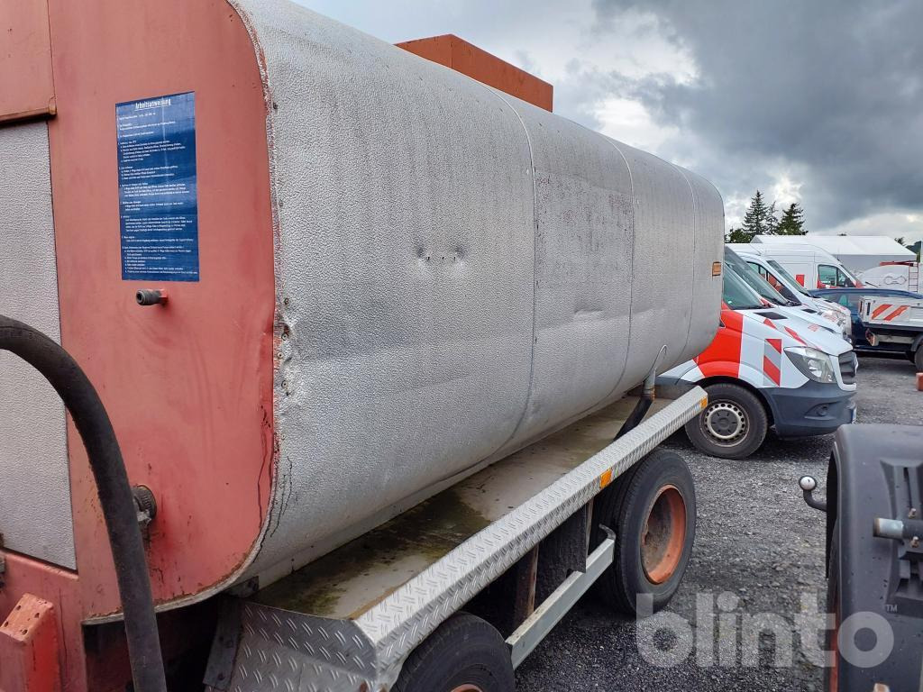 Schäfer KS 5000 HY (1991) - Asphalt distributor: picture 2 Schäfer KS 5000 HY (1991) - Asphalt distributor: picture 2