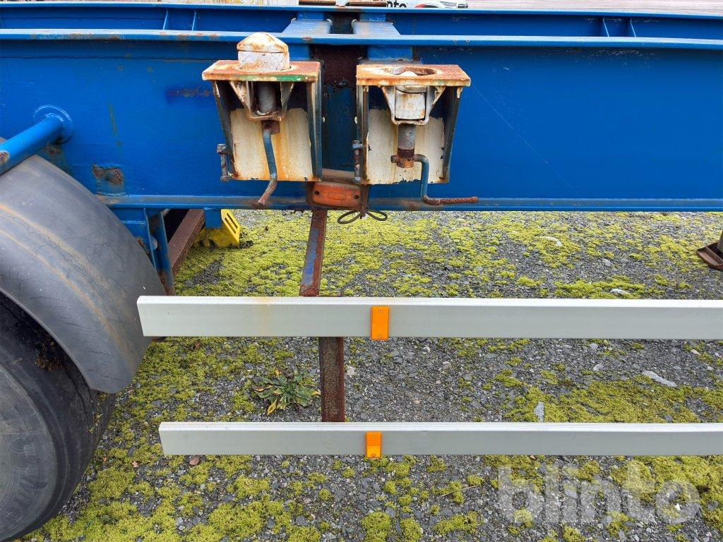 Container transporter/ Swap body semi-trailer TRAUFO FRUEHAUF: picture 28
