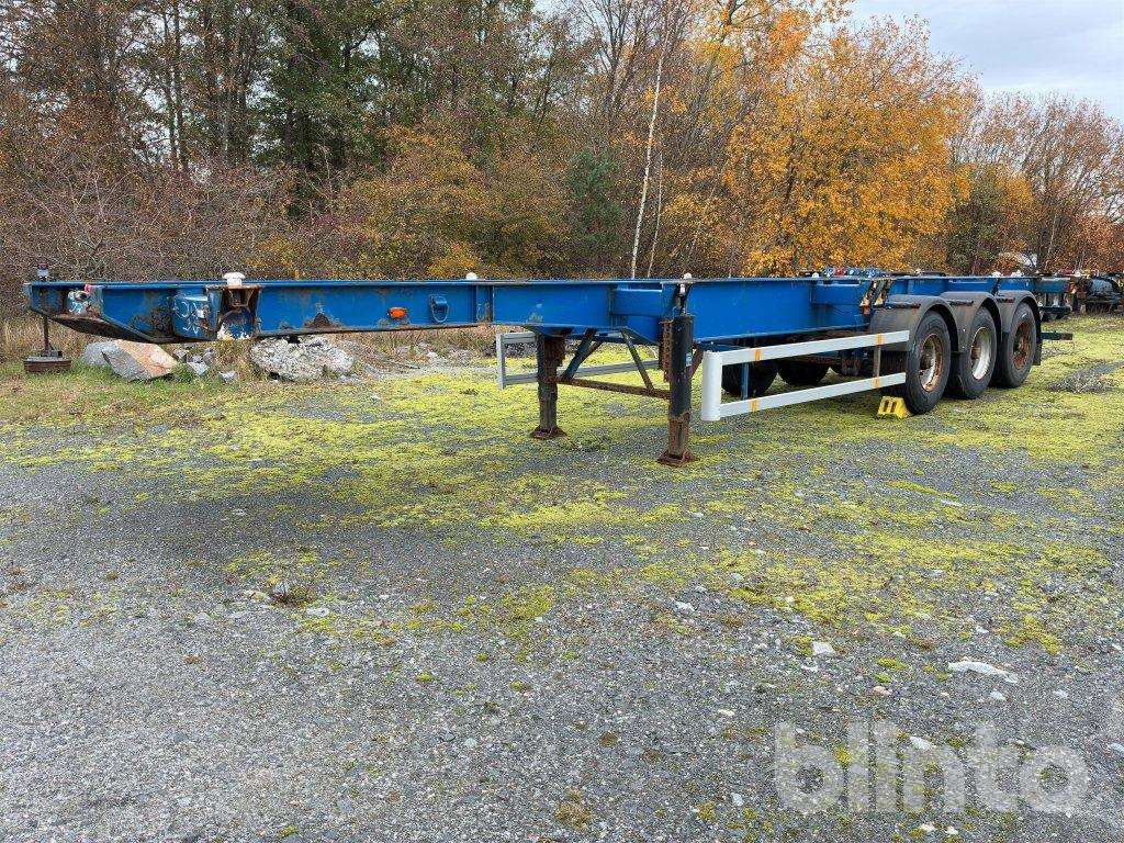 TRAUFO FRUEHAUF - Container transporter/ Swap body semi-trailer: picture 1 TRAUFO FRUEHAUF - Container transporter/ Swap body semi-trailer: picture 1