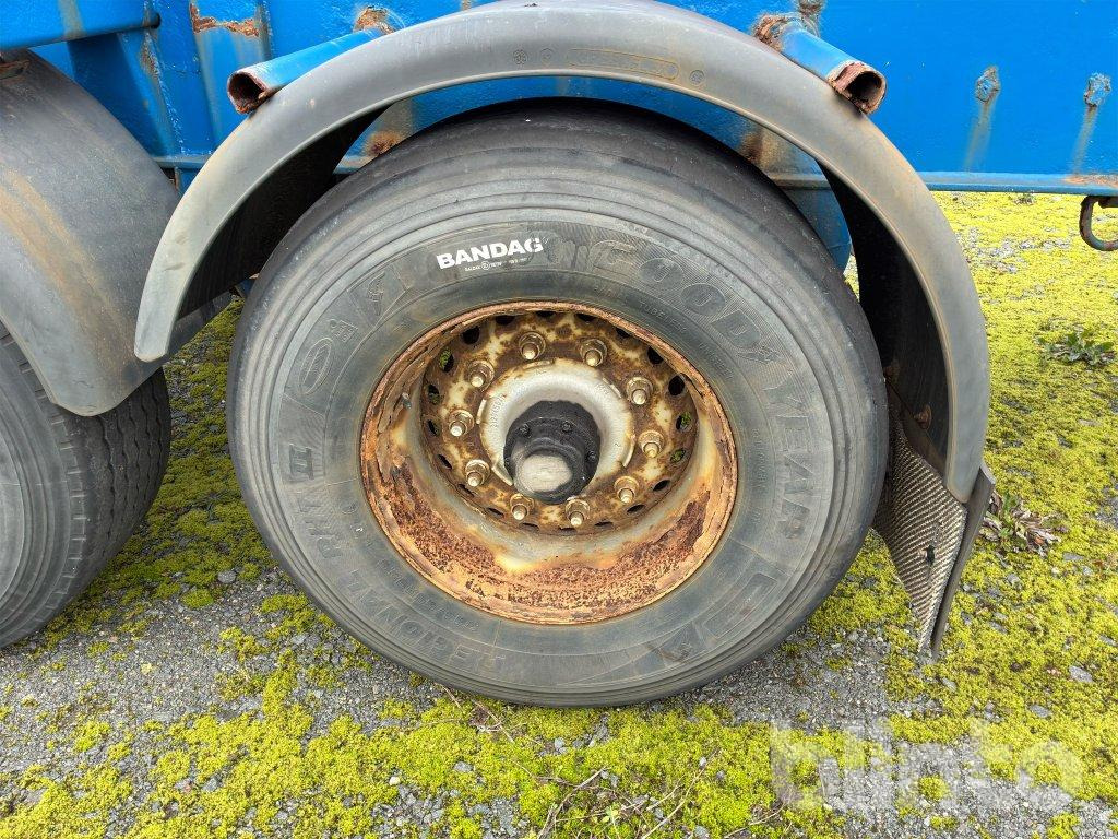 Container transporter/ Swap body semi-trailer TRAUFO FRUEHAUF: picture 8